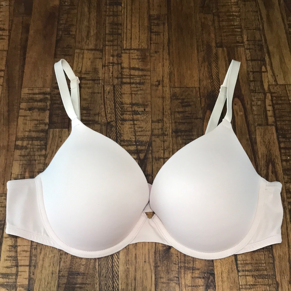 36C PINK Victoria’s Secret cream tan push up bra